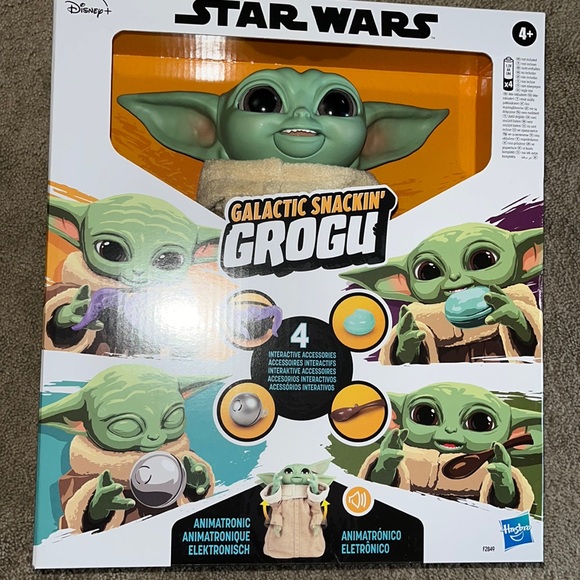 Star Wars The Mandalorian-Galactic Snackin’ Grogu $65!! - Picture 2 of 8